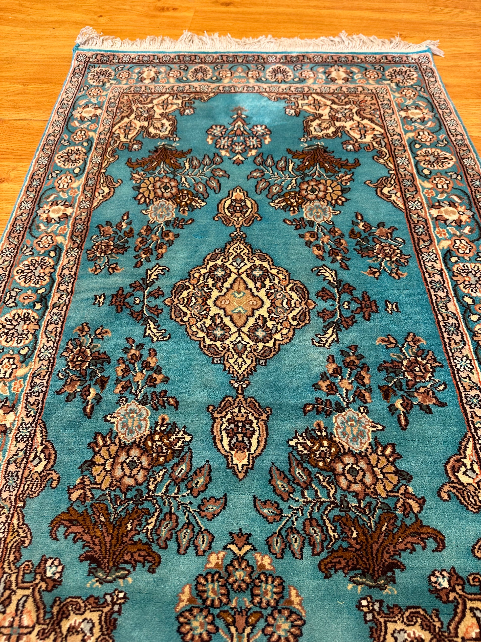 3x2 FT Modern Kashan Silk Carpet ArtAsiaHandicrafts