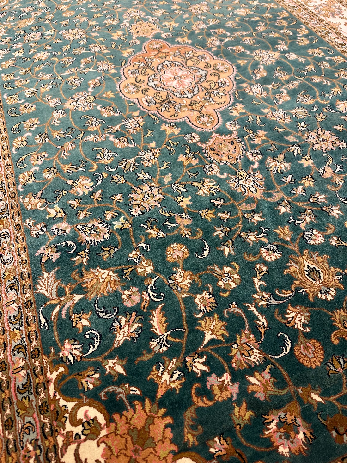 6x4 Ft Kashan Silk Carpet ArtAsiaHandicrafts