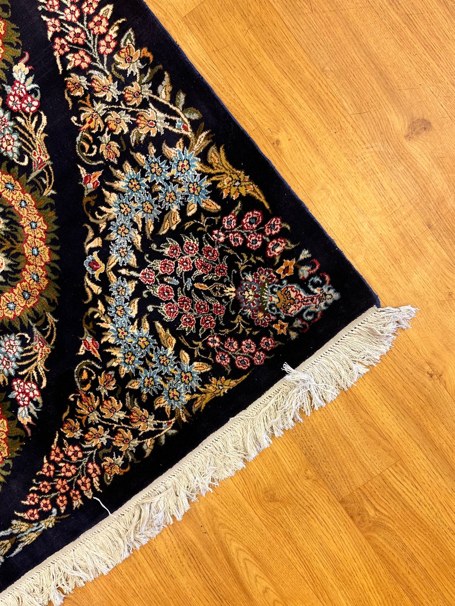 6x9 FT Florals Silk Carpet ArtAsiaHandicrafts