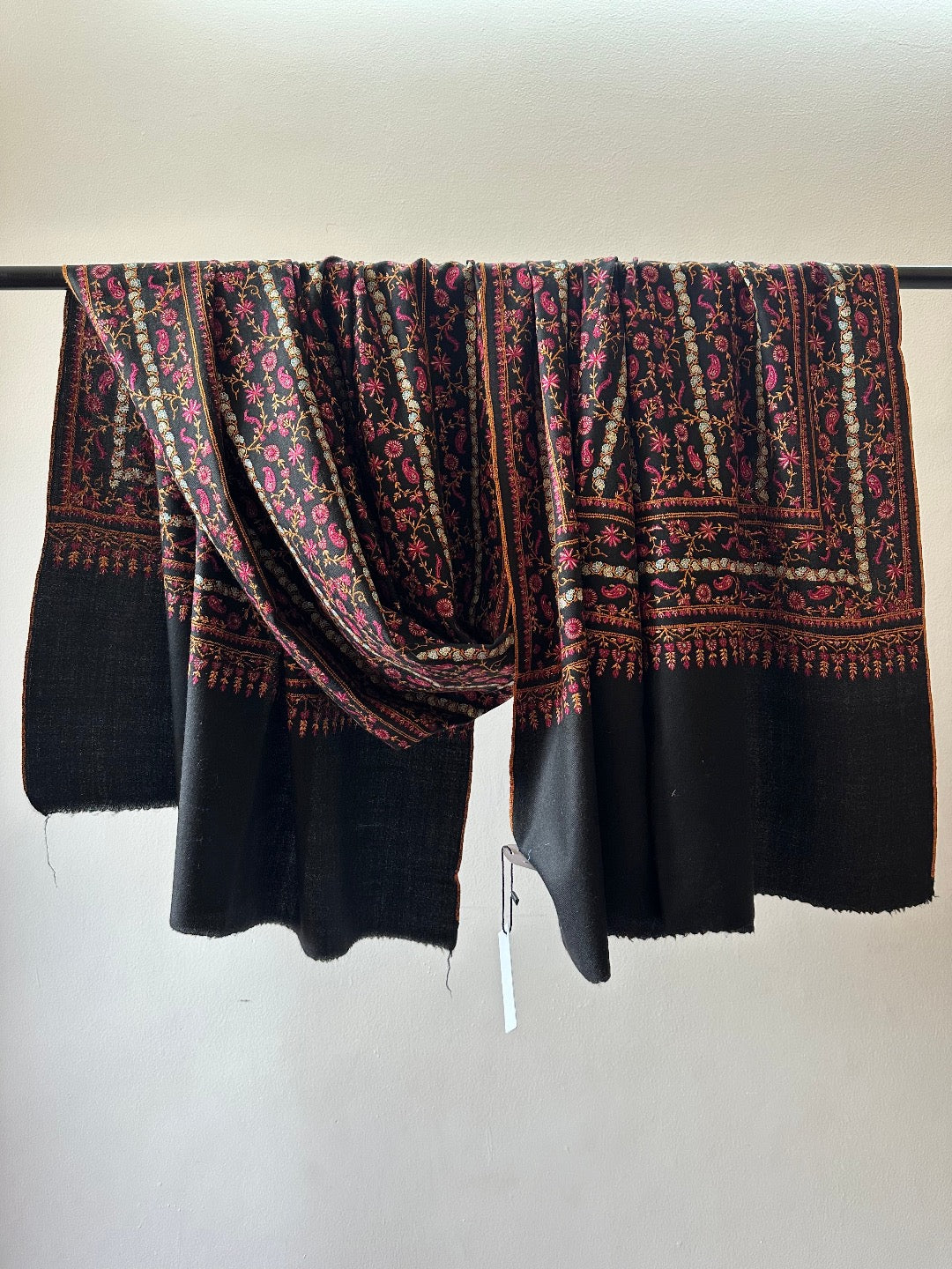 Black Dahari Sozni Pashmina Shawl ArtAsiaHandicrafts