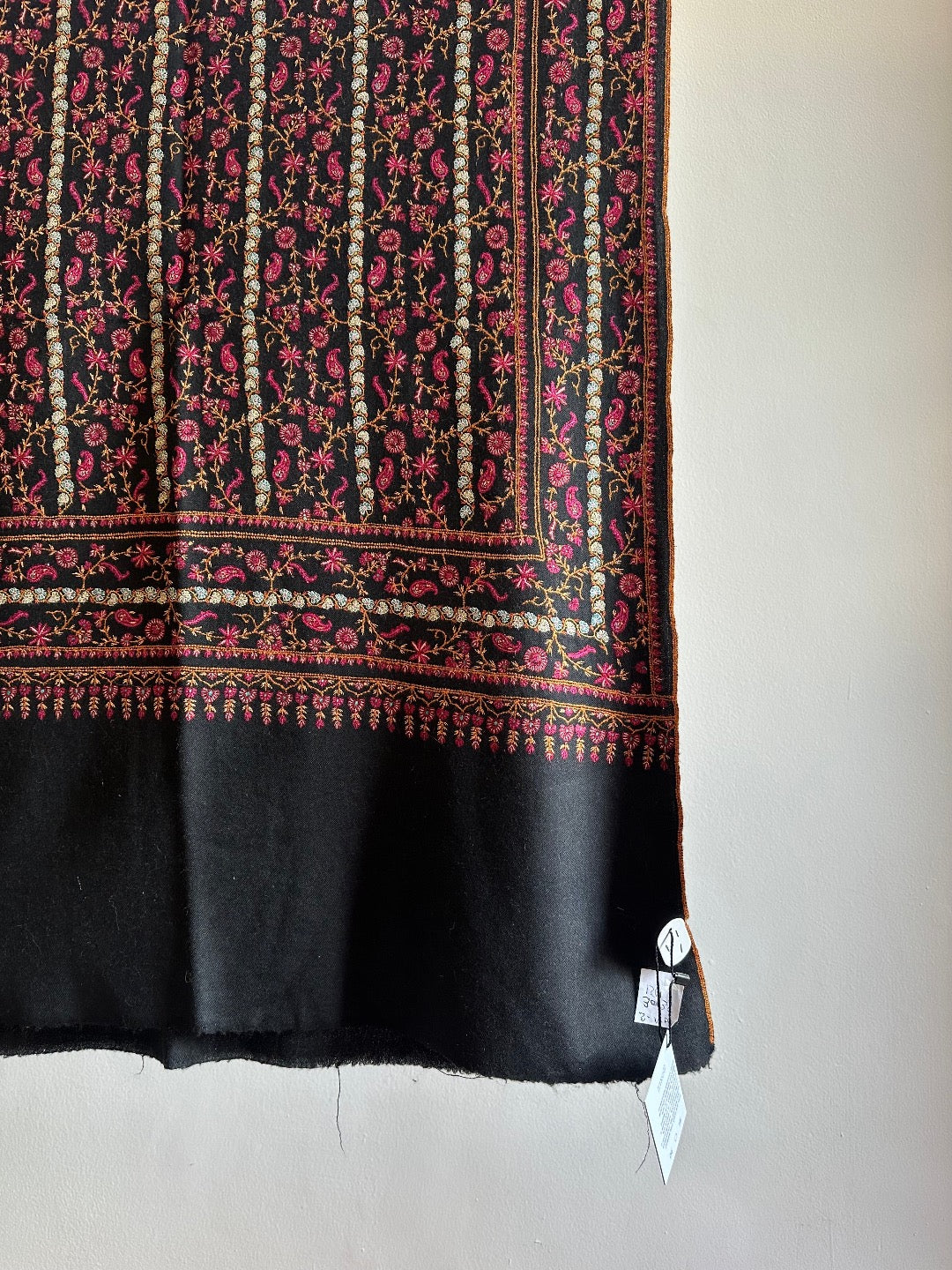 Black Dahari Sozni Pashmina Shawl ArtAsiaHandicrafts