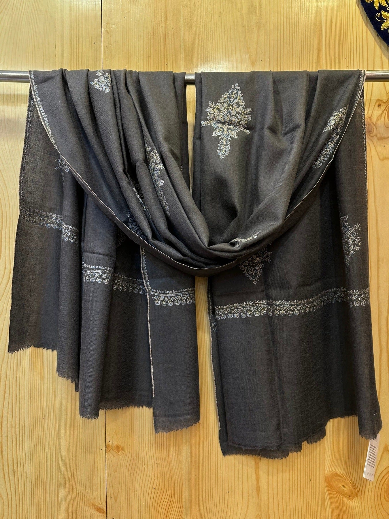 Grey Sozni Bootedar Pashmina Shawl ArtAsiaHandicrafts