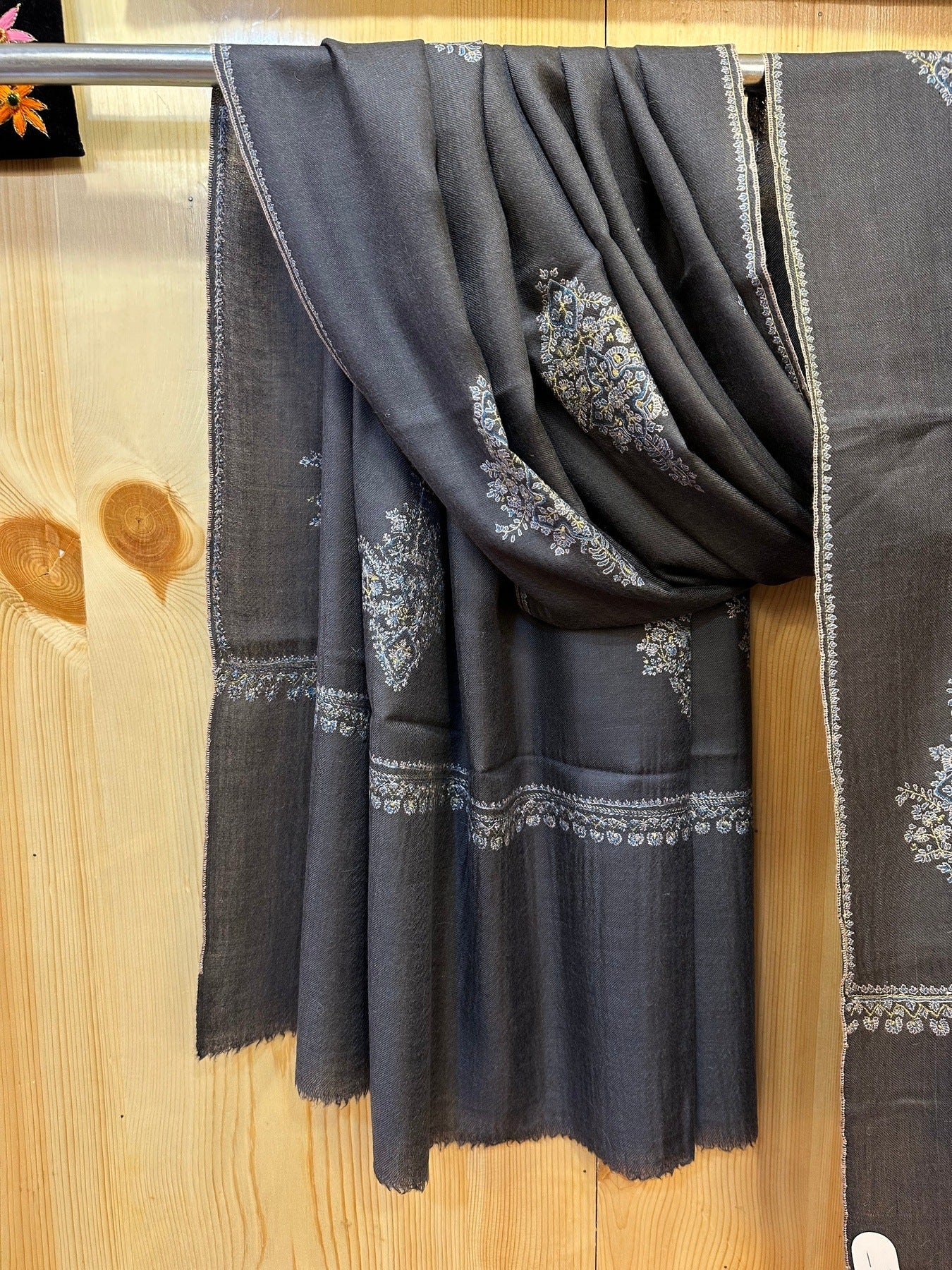 Grey Sozni Bootedar Pashmina Shawl ArtAsiaHandicrafts