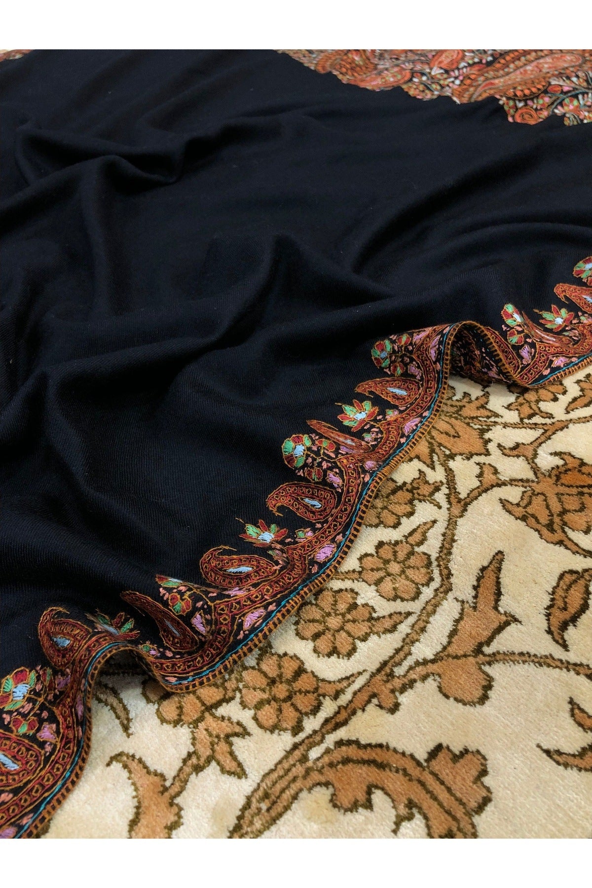 Black Sozni Palla Pashmina Shawl ArtAsiaHandicrafts