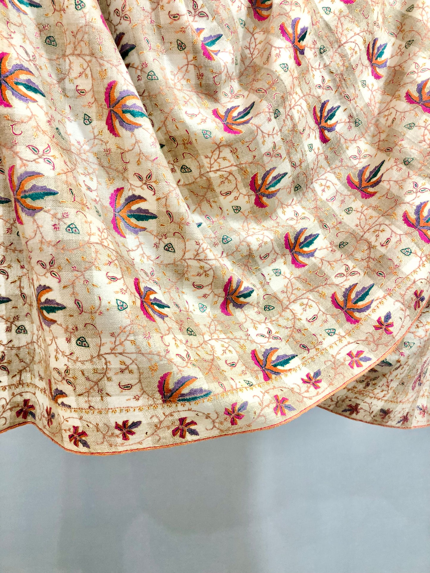 Ivory Jaal Pashmina Shawl ArtAsiaHandicrafts